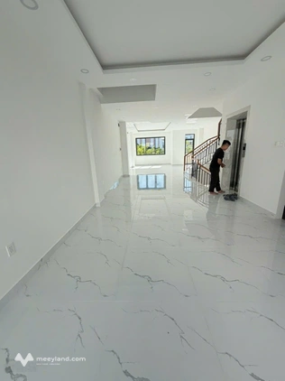 Cho thuê VĂN PHÒNG tầng 1 Shophouse Mặt tiền phố đi bộ T&T City Millennia, có thang máy
