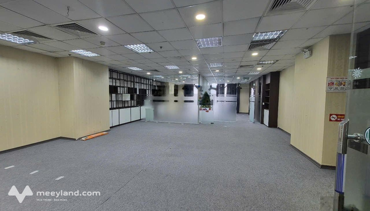 BQL cho thuê VP 110m2 tại Golden Palm với giá tốt, vị trí đắc địa, chia sẵn phòng