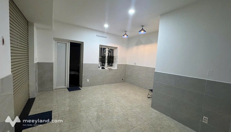 Cho thuê mặt bằng trệt + lửng 2 mặt tiền Cityland