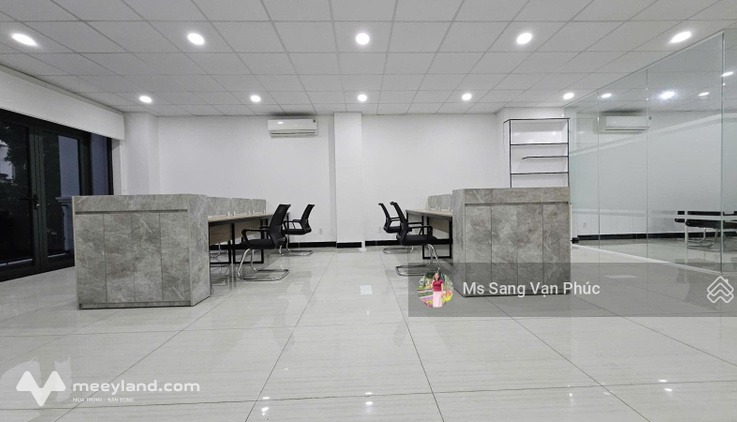 Văn phòng 100m2 - Vạn Phúc. Ngăn 2 phòng, Full nội thất, thang máy, hầm xe, Xuất VAT. Giá chỉ 15tr