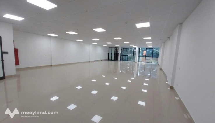 Cho thuê cửa hàng, mb kinh doanh phố Huỳnh Thúc Kháng, Đống Đa, HN. 250m, 2 tầng, 250tr. 0963596146