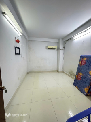 Chính chủ cho thuê phòng trọ ngay Chung cư Lữ Gia, giá thuê trọn gói: 3tr/phòng. Lh: 0975022587
