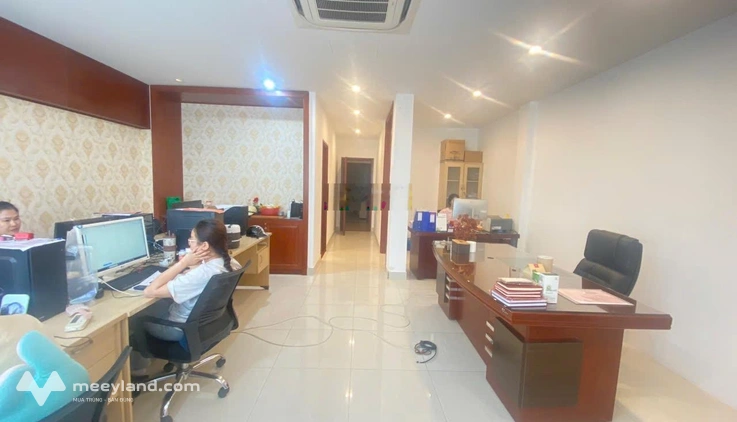 Cho thuê văn phòng 120m2 khu Mon City Mỹ Đình chia sẵn 2 phòng giá 16 triệu/tháng