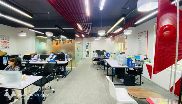 Cho thuê văn phòng 145m2 tại Đội Cấn, Ba Đình. Giá chỉ 28 triệu/tháng, vuông vắn