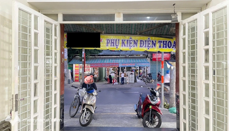 Cho thuê mặt bằng mặt tiền Phạm Thế Hiển, Phường 6 - có thể thương lượng