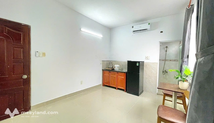 Phòng cửa sổ trời sạch sẽ an ninh - Hoàng Sa Cầu Lê Văn Sỹ