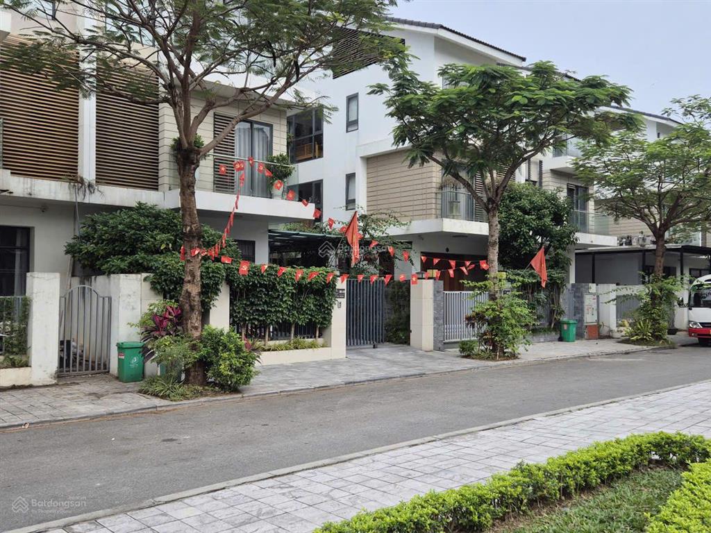 Cần bán gấp căn biệt thự 180m2 an vượng villas hoàn thiện full nội thất giá 35 tỷ 0946 815 ***