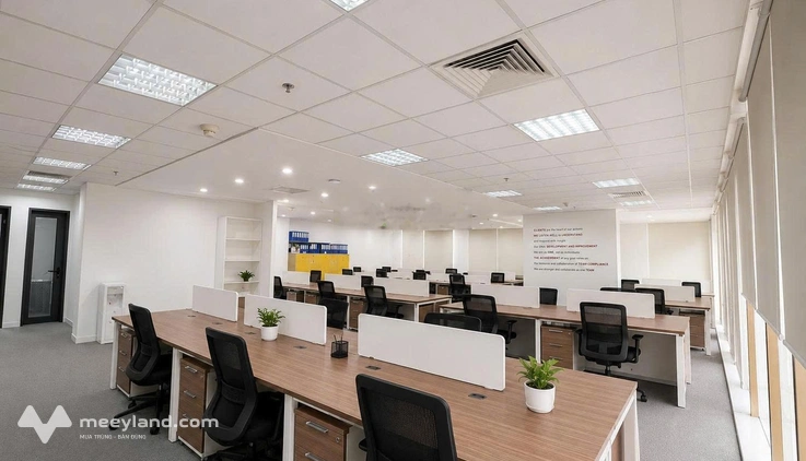 Cho thuê văn phòng NKKN, Quận 3. Giá tốt || 230m2 - Sẵn nội thất 50 ns, vào làm việc ngay