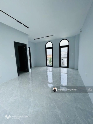 Hot! Nhà phố cho thuê Vinhomes Grand Park, full thang máy, máy lạnh âm trần, vách ngăn cửa mỗi tầng