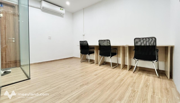 Mời thuê văn phòng 20m2 tại Thái Hà. Giá chỉ 4.500. Có xuất VAT