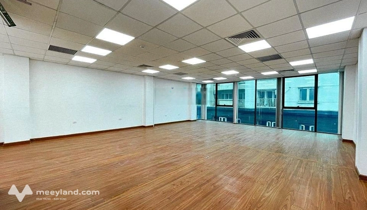 Mặt phố Huỳnh Thúc Kháng trống hiếm có 1 sàn 140m2 giá chỉ từ 29tr/tháng