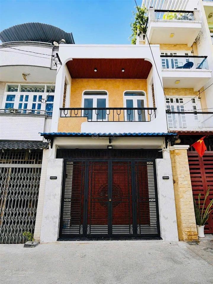 Chính chủ bán nhà hẻm 6m full nội thất đường lý thánh tông [4m x 12m] giáp đầm sen quận 11