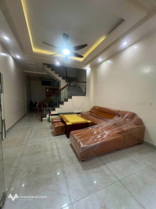 Cho thuê nhà đẹp Văn Cao, 4 tầng full nội thất, cực hợp chuyên gia