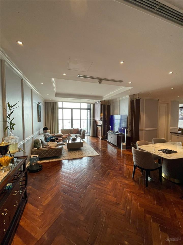Chính chủ bán căn hộ 4 ngủ, nội thất đẹp, chung cư sun ancora 3 lương yên, 0933 533 ***