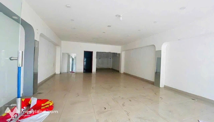 Cho thuê mặt bằng đẹp gần 7m ngang mặt tiền Nguyễn Ái Quốc, Biên Hòa