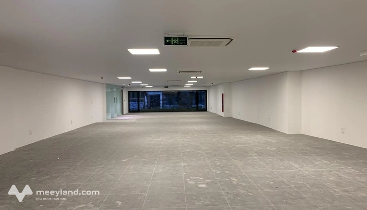 Cho thuê văn phòng phố hoàng hoa thám,tây hồ,hà nội,dtsd 300m2,thông sàn,giá 50tr/tháng