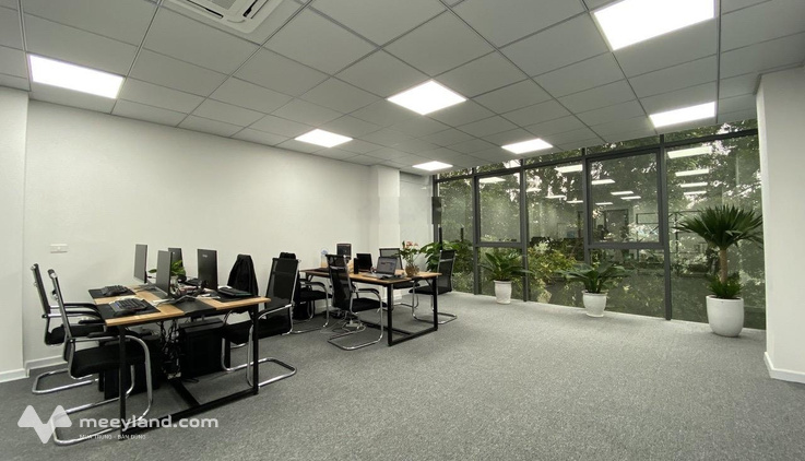 Cho thuê VP phố Chùa Láng, Đống Đa, Hà Nội, DTSD 140m2, giá 30tr/tháng