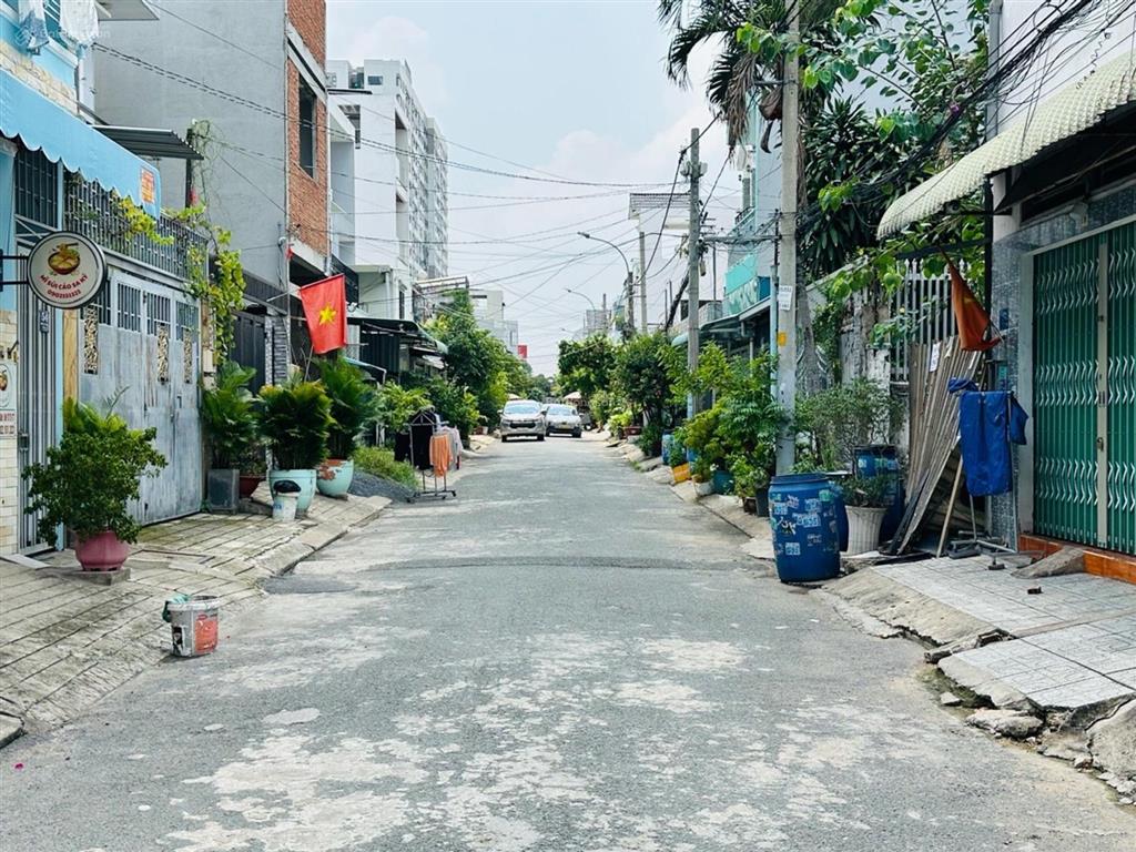 Nhà mặt tiền kề phạm văn đồng linh tây đường 8m vỉa hè 2 tầng 103.6m2 8,9 tỷ