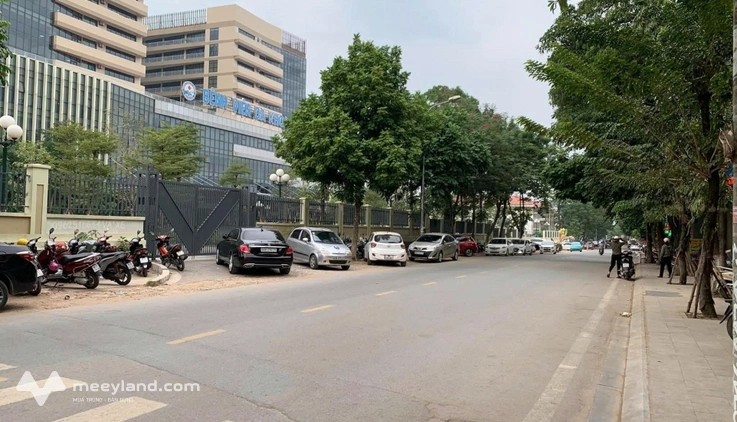 Bán căn nhà mặt phố Bà Triệu, Liên Bảo, Vĩnh Yên, Vĩnh Phúc