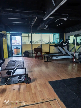 Sàn tầng 9, có thang máy, phù hợp làm văn phòng, phòng tập gym, lớp học múa, nhảy, đàn....