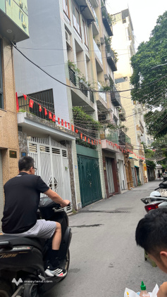 Hoàng Văn Thái, nhà đẹp full nội thất, ô tô đỗ cửa, 45m², 14,8 tỷ