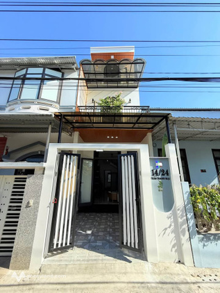 Bán nhà 3 tầng, kiệt 24 Trần Thanh Mại, thành phố Huế, full nội thất, ô tô tận nhà