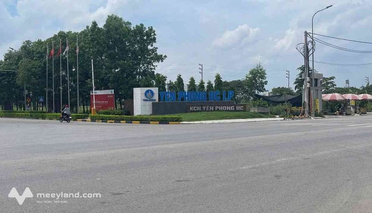 Đất đẹp 100m2 Yên Trung, Yên Phong, view hồ thoáng mát, sát khu công nghiệp Samsung