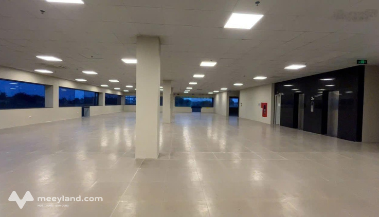 Cho thuê sàn tòa nhà Việt Đức AM Group KCN Quang Minh, HN DT: 800m2.