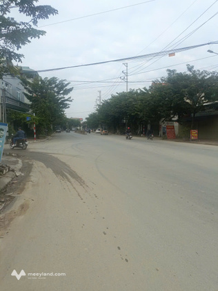 Bán gấp 116m2 đất Hoà Lạc, đường 2 ô tô tránh ga Metro, giá 2 tỷ