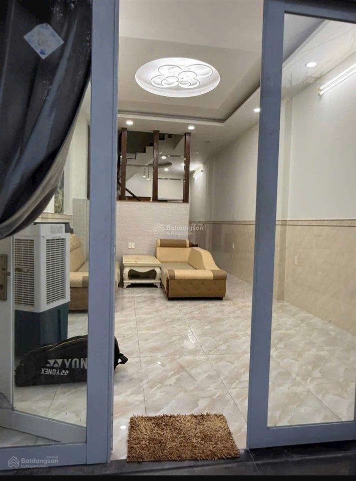 Nhà đẹp nguyễn văn quá 4 tầng 4pn chỉ 15m ra mặt tiền giá 6.3 tỷ