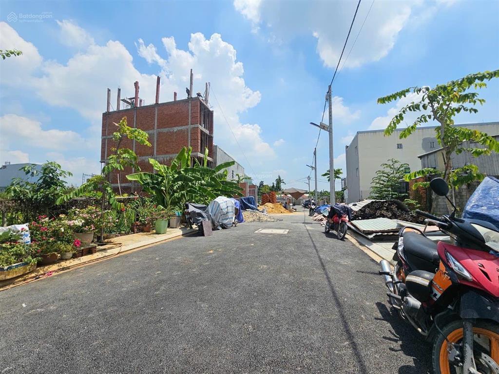 Đất thạnh xuân 25 (4 x 27 full thổ cư) đường 7m + vỉa hè. hệ số xây dựng cao
