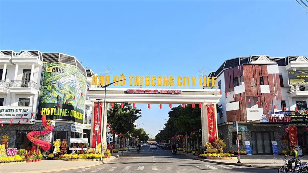 Bán nhà mặt phố tại khu đô thị bcons city life, 3,1 tỷ, 62m2, chính chủ, uy tín