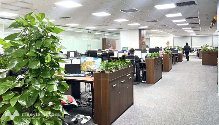 550m2 cắt nhỏ từ 100m2 giá 300k/m2/th của chủ thứ cấp tại 789 Office Building Hoàng Quốc Việt