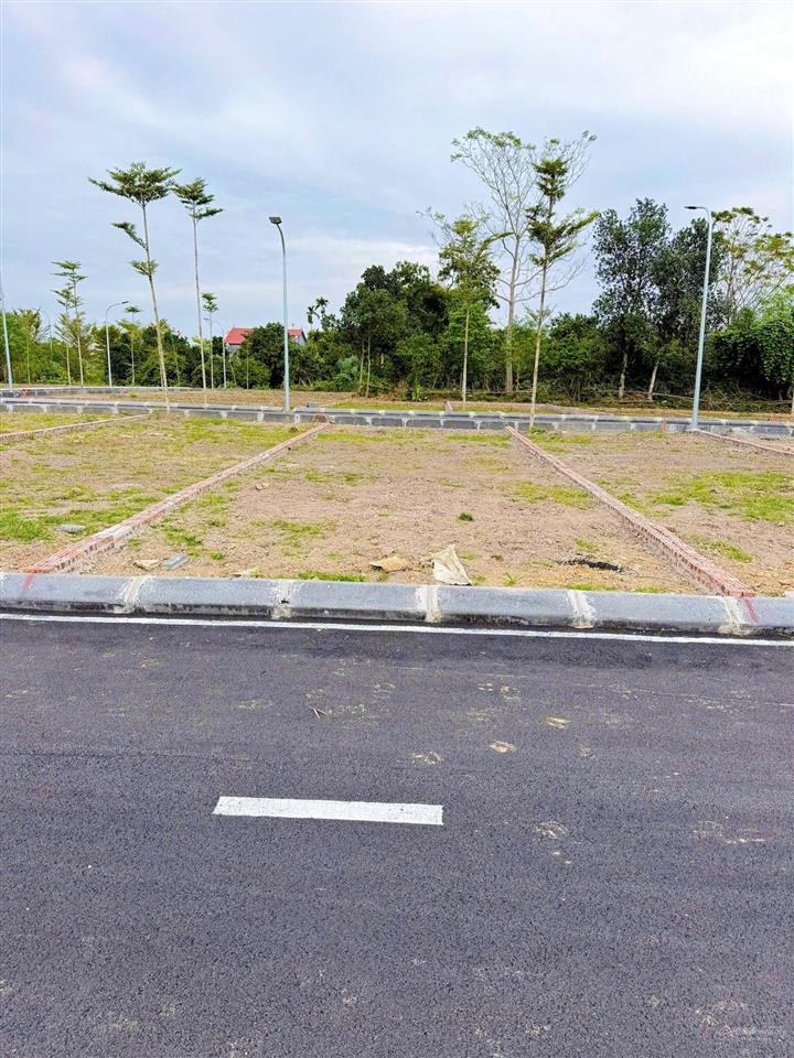 Siêu rẻ full giá 5xx triệu sở hữu ngay lô đất ngay trung tâm thị trấn giáp mỹ đức hà nội !