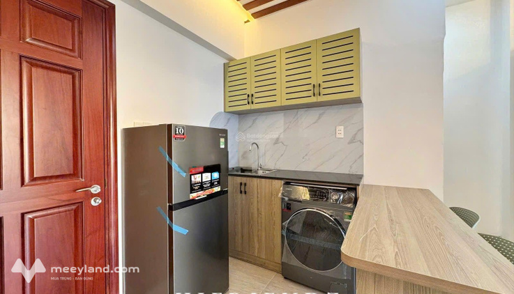 Phòng ban công - Dành riêng cho sinh viên 2k8 ĐH Kinh tế UEH và Y Dược - dễ di chuyển