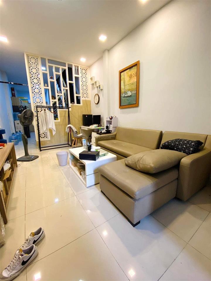 Bán nhà 2 tầng btct ngay chợ đường xe tải chỉ cách đặng thúc vịnh vài bước chân
