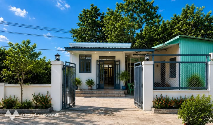 Sở hữu ngay 340m2 đất kèm 2 căn nhà tại trung tâm Phú Quốc
