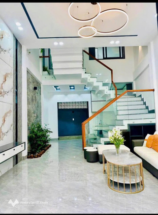 Nhà 3 tầng hiện đại gần đường Trần Phú, 4 phòng ngủ, giá chỉ hơn 2 tỷ