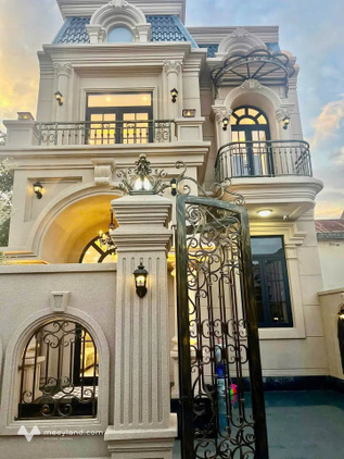 Nhà 2 tầng kiệt ô tô Nguyễn Khoa Chiêm, gần Làng Đại học Huế