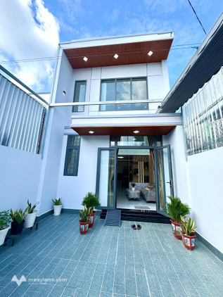Chốt ngay nhà mới Phú Tân Bến Tre, full nội thất, ô tô tới cửa