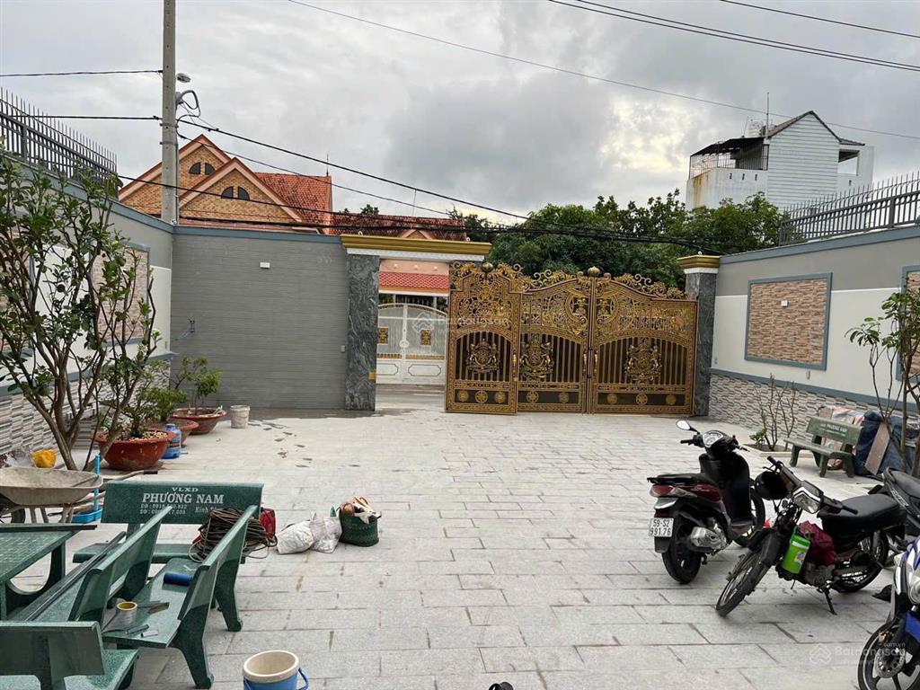 Chỉ 23 tỷ! nhà xưởng + văn phòng sát mặt tiền lê thị hà, tân xuân, 12x50m, 2 tầng