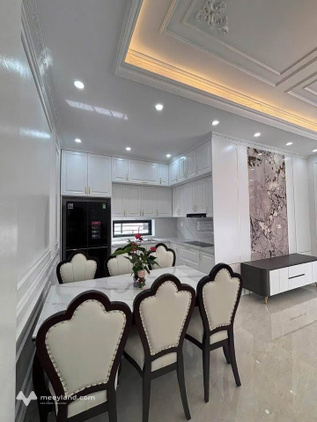 Nhà 3 tầng hiện đại trung tâm thành phố Lạng Sơn, ô tô 7 chỗ vào tận cửa