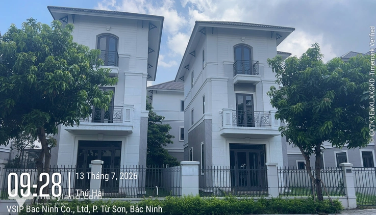 Chuyển nhượng biệt thự đơn lập đẹp tại Centa City, sổ sang tên, cam kết không kê chênh giá