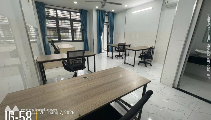 Cho thuê Văn phòng KĐT Vạn Phúc City giá 8tr full nội thất văn phòng