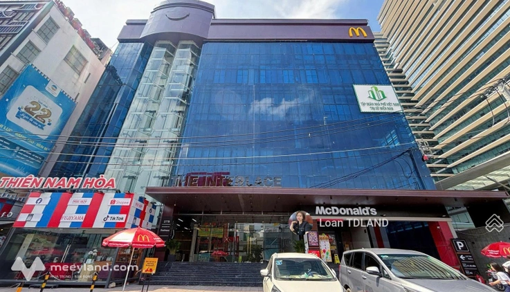 Cho thuê tầng trệt Cách Mạng Tháng DT 500m