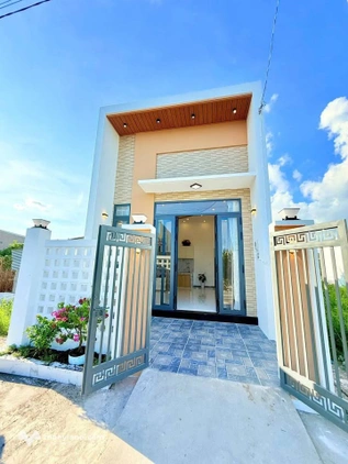 Nhà mới hoàn thiện tại khu dân cư Mỹ Quý, Long Xuyên