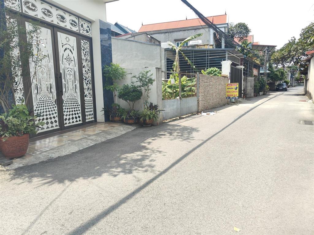 Chỉ 2,350 tỷ gần bigc khai quang, ô tô tránh nhau, s 98m²