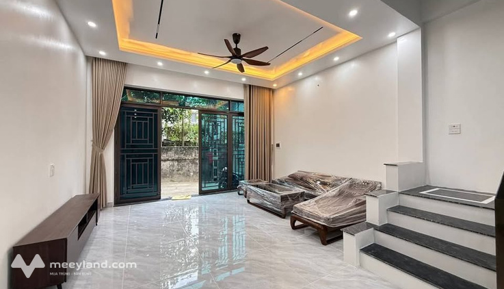 Nhà 3 tầng, Đông Thọ, Thanh Hóa, diện tích 65m2, đường ô tô, giá tốt