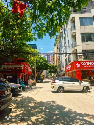 Nhà Xuân Thủy Cầu Giấy 41m2, 5 tầng, giá 8 tỷ, sổ đỏ trao tay