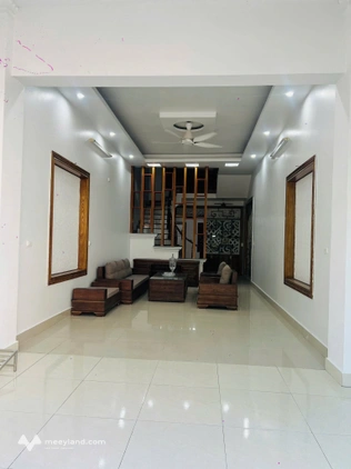 Bán nhà 3 tầng, khu đô thị Vạn Phúc, phường Thanh Bình, thành phố Hải Dương, 76m2, 4 ngủ, mặt tiền 4m, chỉ 4,8 tỷ